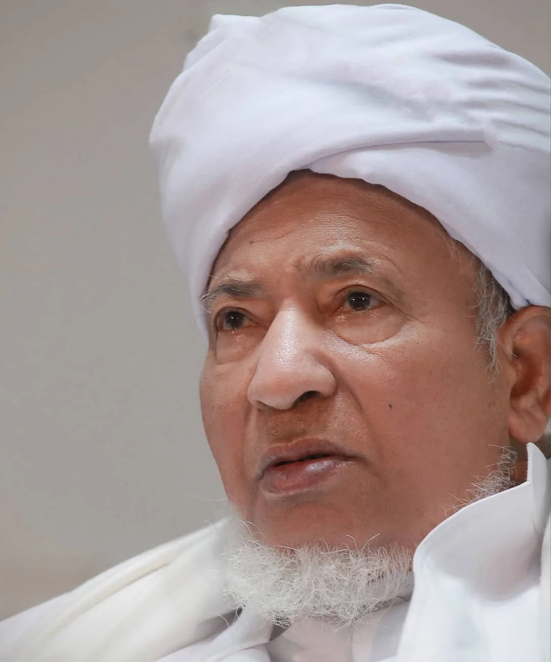 Habib Salim Abdullah bin Umar As-Syatiri, Alm